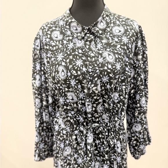 Zara White Buttoned A-Line Dress with Notched Collar - Picture 3 of 6